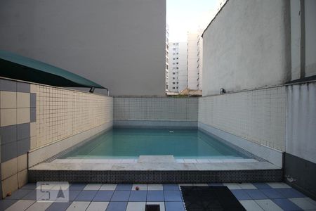 Apartamento para alugar com 55m², 1 quarto e 1 vagaÁrea comum - Piscina