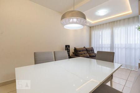 Apartamento para alugar com 69m², 3 quartos e 1 vagaSala