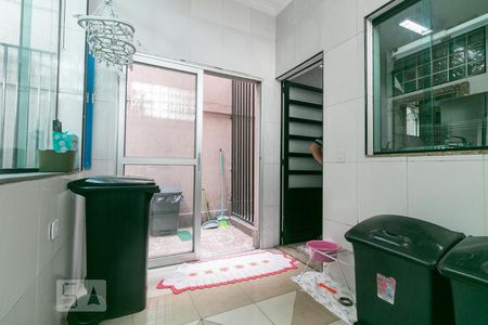 Casa à venda com 230m², 3 quartos e 5 vagasÁrea de Serviço