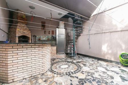 Casa à venda com 230m², 3 quartos e 5 vagasChurrasqueira