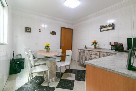Casa à venda com 230m², 3 quartos e 5 vagasCopa