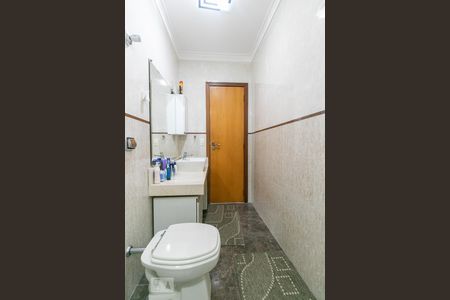 Casa à venda com 230m², 3 quartos e 5 vagasBanheiro da Suíte 3