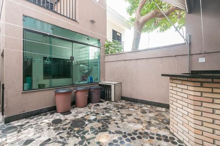 Casa à venda com 230m², 3 quartos e 5 vagasChurrasqueira