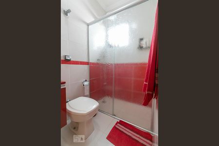 Casa à venda com 230m², 3 quartos e 5 vagasBanheiro da Suíte 1