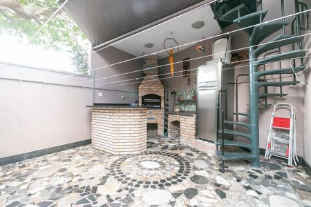 Casa à venda com 230m², 3 quartos e 5 vagasChurrasqueira