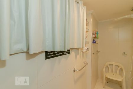 Casa à venda com 240m², 5 quartos e 2 vagasBanheiro da Suite 1