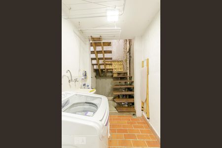 Casa à venda com 240m², 5 quartos e 2 vagasÁrea de Serviço 2