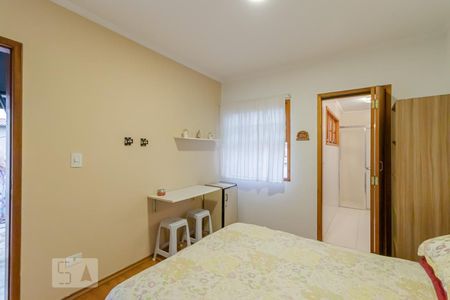 Casa à venda com 240m², 5 quartos e 2 vagasSuite 3