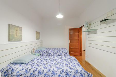 Casa à venda com 240m², 5 quartos e 2 vagasQuarto 2