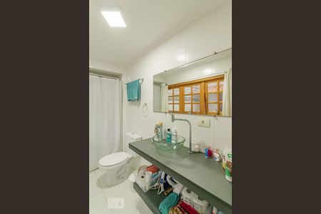 Casa à venda com 240m², 5 quartos e 2 vagasBanheiro da Suite 2