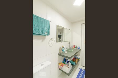 Casa à venda com 240m², 5 quartos e 2 vagasBanheiro da Suite 2