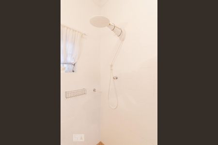 Casa à venda com 240m², 5 quartos e 2 vagasBanheiro