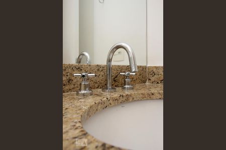 Apartamento para alugar com 56m², 2 quartos e 2 vagas Apartamento para alugar com 56m², 2 quartos e 2 vagasBanheiro 2 - Torneira