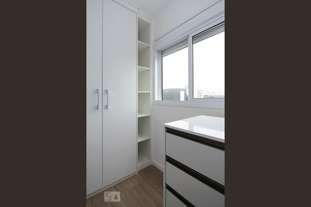 Apartamento para alugar com 56m², 2 quartos e 2 vagas Apartamento para alugar com 56m², 2 quartos e 2 vagasQuarto 2 - Armários