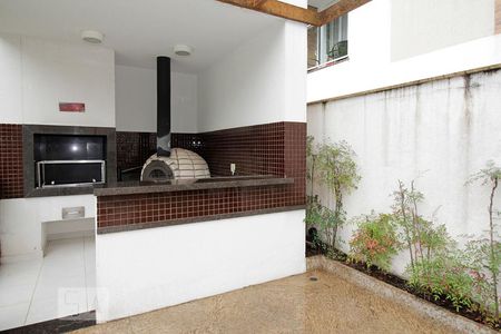 Apartamento para alugar com 56m², 2 quartos e 2 vagas Apartamento para alugar com 56m², 2 quartos e 2 vagasÁrea comum - Churrasqueira