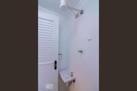 Apartamento para alugar com 85m², 2 quartos e 1 vaga Apartamento para alugar com 85m², 2 quartos e 1 vagaBanheiro de Serviço