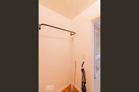 Apartamento para alugar com 85m², 2 quartos e 1 vaga Apartamento para alugar com 85m², 2 quartos e 1 vagaQuarto de Serviço