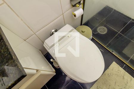 Apartamento à venda com 110m², 4 quartos e 1 vaga Apartamento à venda com 110m², 4 quartos e 1 vagaBanheiro 2