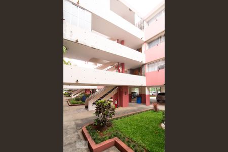 Apartamento para alugar com 80m², 3 quartos e 1 vagaÁrea comum - Escada do Bloco