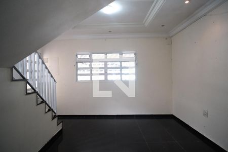 Sala de casa à venda com 5 quartos, 220m² em Jardim Danfer, São Paulo