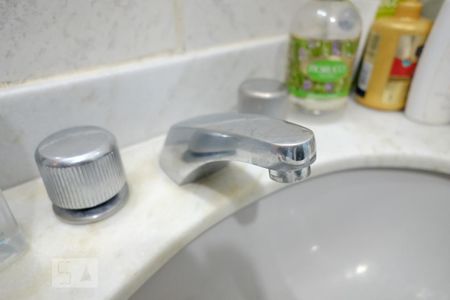 Apartamento para alugar com 62m², 2 quartos e 1 vaga Apartamento para alugar com 62m², 2 quartos e 1 vagaBanheiro