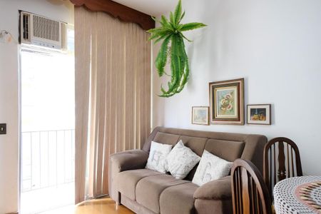 Sala de apartamento para alugar com 2 quartos, 62m² em Vila Isabel, Rio de Janeiro