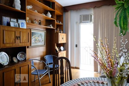 Sala de apartamento para alugar com 2 quartos, 62m² em Vila Isabel, Rio de Janeiro