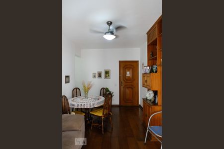 Sala de apartamento para alugar com 2 quartos, 62m² em Vila Isabel, Rio de Janeiro