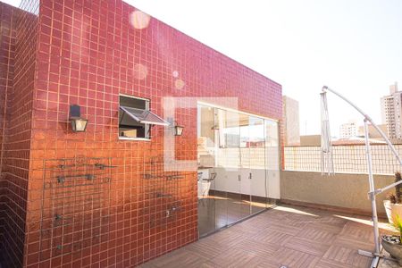 Apartamento à venda com 180m², 4 quartos e 2 vagasVaranda