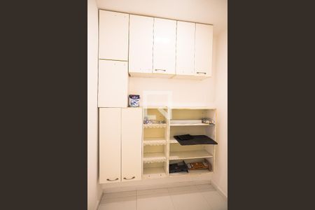 Apartamento à venda com 180m², 4 quartos e 2 vagasQuarto 4