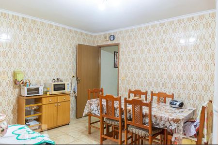 Casa à venda com 179m², 2 quartos e 2 vagasCozinha