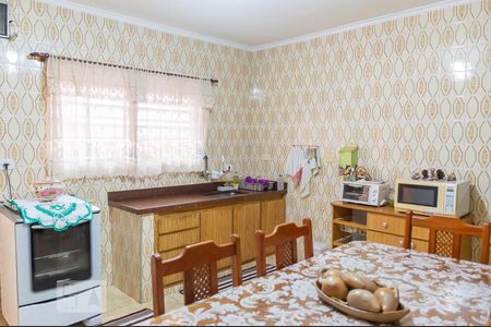 Casa à venda com 179m², 2 quartos e 2 vagasCozinha