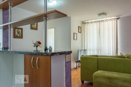 Apartamento para alugar com 65m², 2 quartos e 1 vagaSala