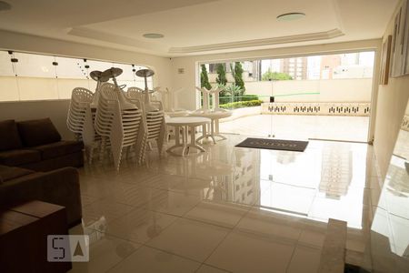 Apartamento para alugar com 120m², 3 quartos e 1 vaga Apartamento para alugar com 120m², 3 quartos e 1 vagaÁrea comum - Salão de festas