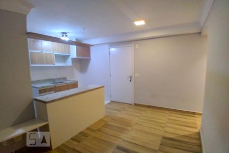 Sala de apartamento para alugar com 2 quartos, 40m² em Jardim Taboão, São Paulo