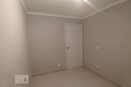 Quarto 1 de apartamento para alugar com 2 quartos, 40m² em Jardim Taboão, São Paulo
