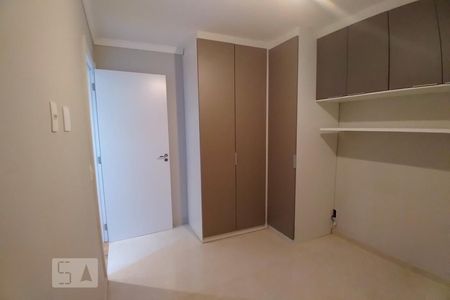 Quarto 2 de apartamento para alugar com 2 quartos, 40m² em Jardim Taboão, São Paulo