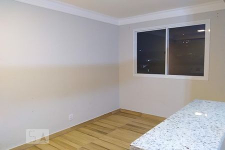 Sala de apartamento para alugar com 2 quartos, 40m² em Jardim Taboão, São Paulo