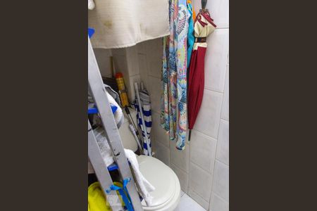 Apartamento à venda com 67m², 2 quartos e sem vagaBanheiro de Serviço