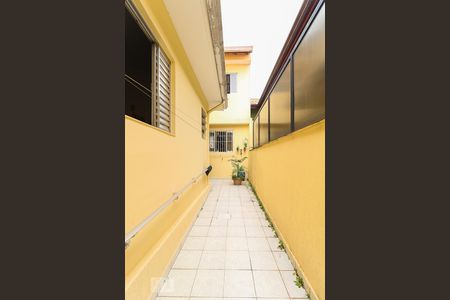 Casa à venda com 205m², 4 quartos e 2 vagasCorredor