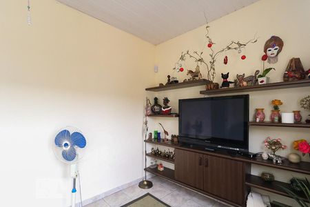 Casa à venda com 205m², 4 quartos e 2 vagasSala de TV