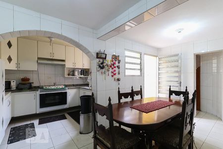 Casa à venda com 205m², 4 quartos e 2 vagasCozinha