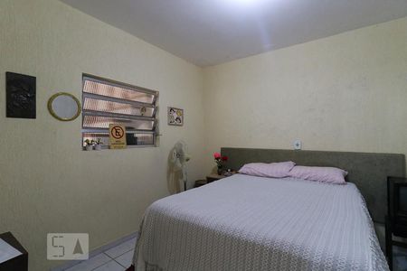 Casa à venda com 205m², 4 quartos e 2 vagasQuarto 4