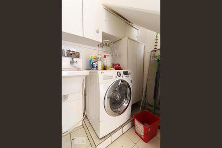 Casa à venda com 205m², 4 quartos e 2 vagasÁrea de Serviço