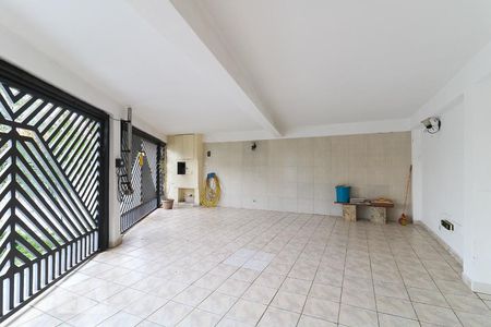 Casa à venda com 205m², 4 quartos e 2 vagasGaragem