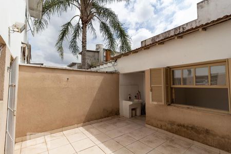 Casa à venda com 130m², 3 quartos e 2 vagasQuintal