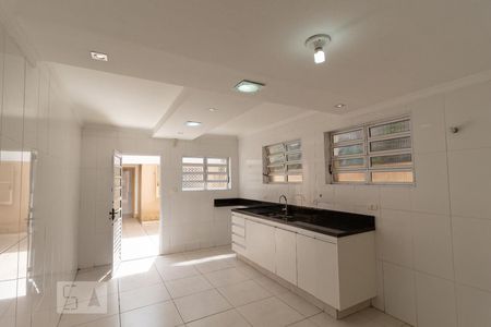 Casa à venda com 130m², 3 quartos e 2 vagasCozinha