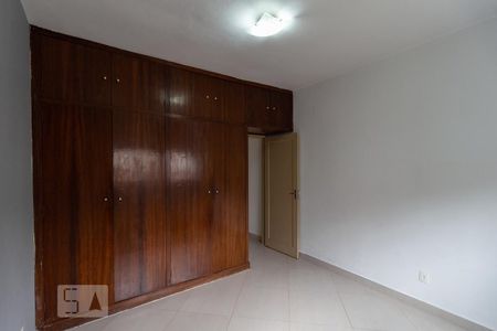 Casa à venda com 130m², 3 quartos e 2 vagasQuarto 1