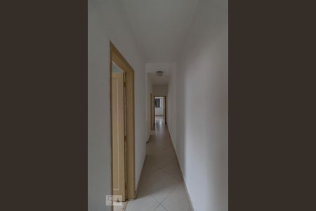 Casa à venda com 130m², 3 quartos e 2 vagasCorredor