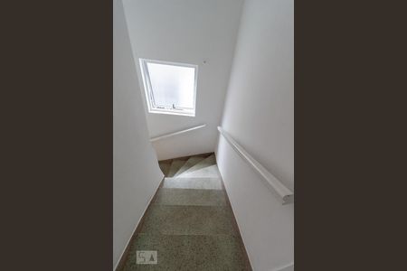 Escadas de casa à venda com 3 quartos, 130m² em Brooklin, São Paulo